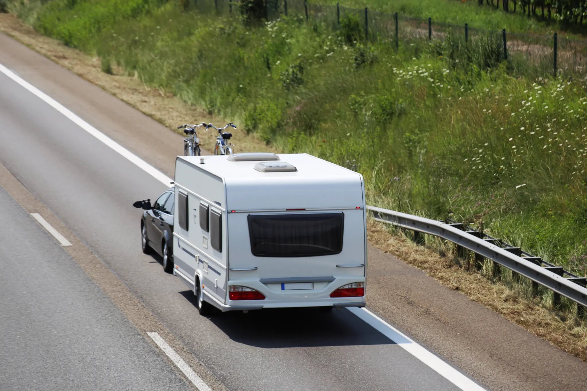 Voorkom slingerende caravan 